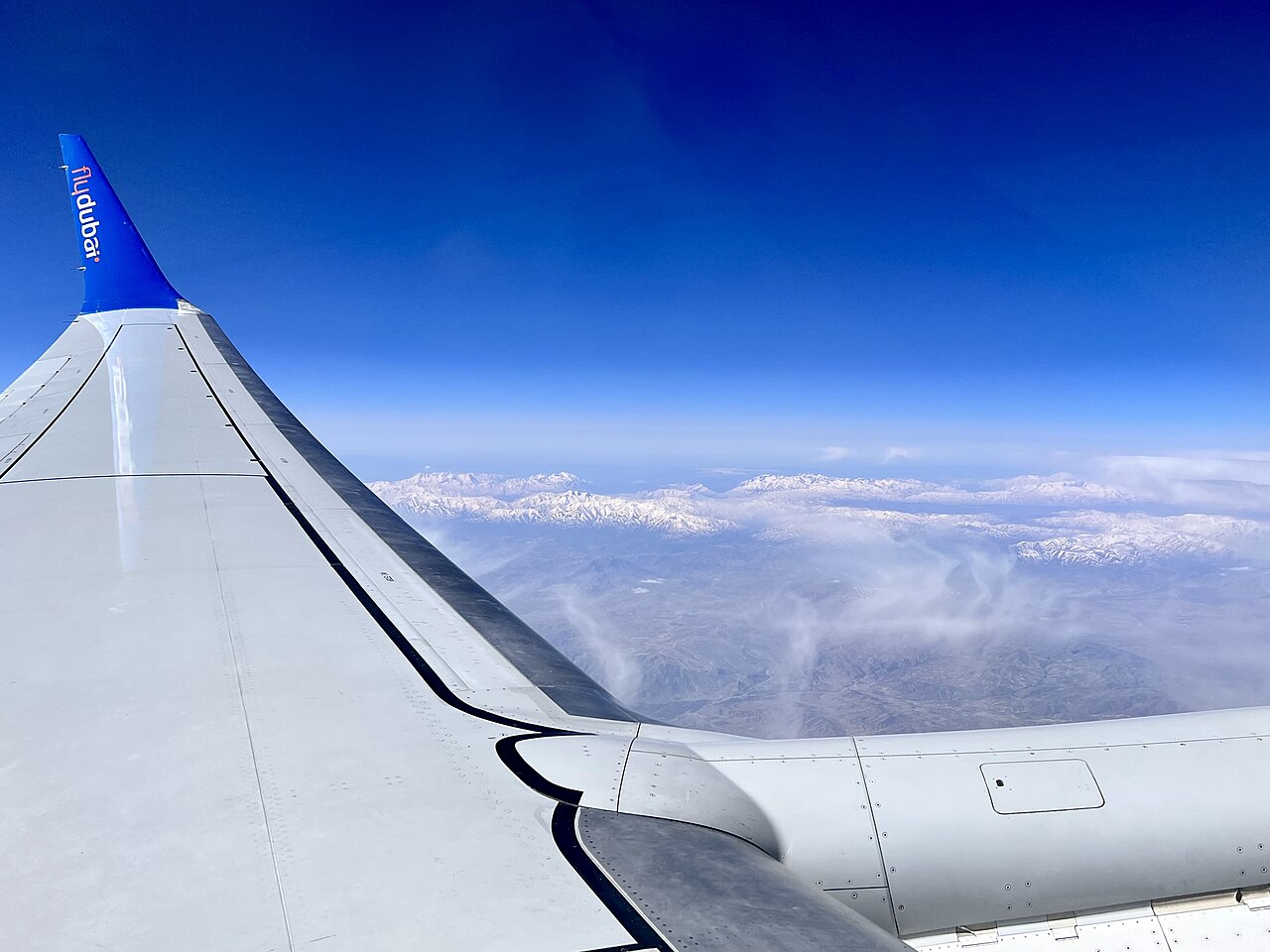 Cabin window views over Iran from a FlyDubai aircraft in 2022