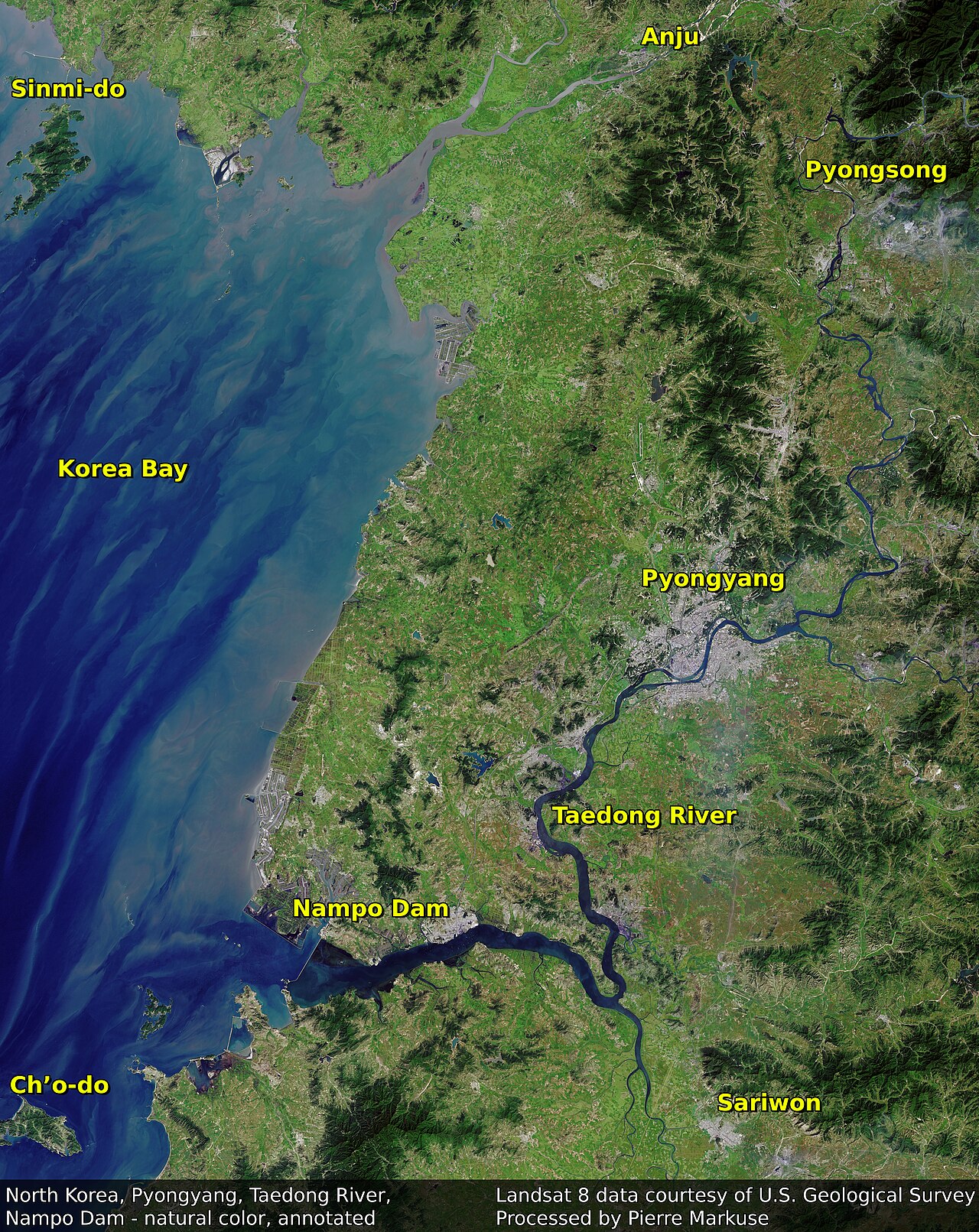 Landsat 8 imagery showing North Korea including Pyongyang and the Nampo Dam.
