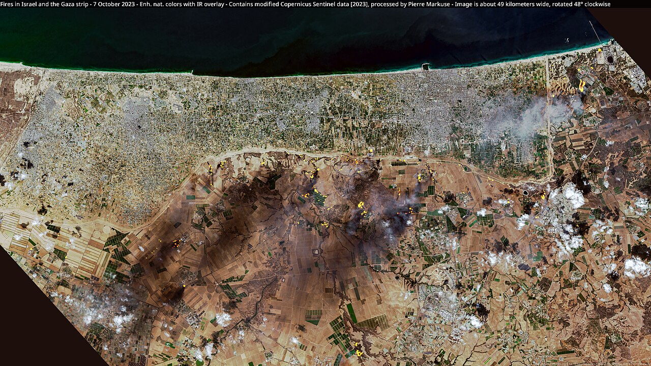 Fires in Israel and the Gaza strip on 7 October 2023.