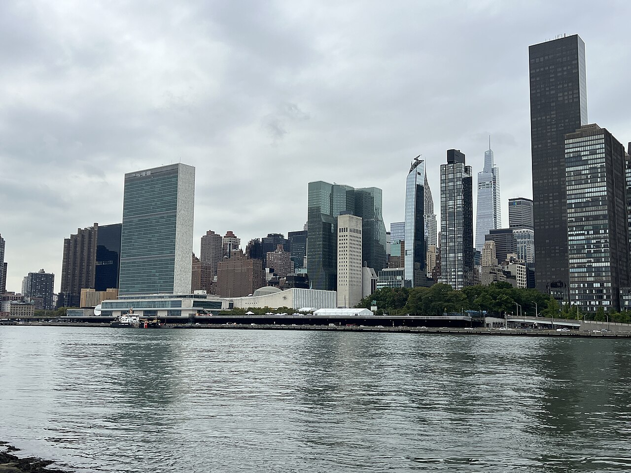 UN Headquarters building from Roosevelt Island.