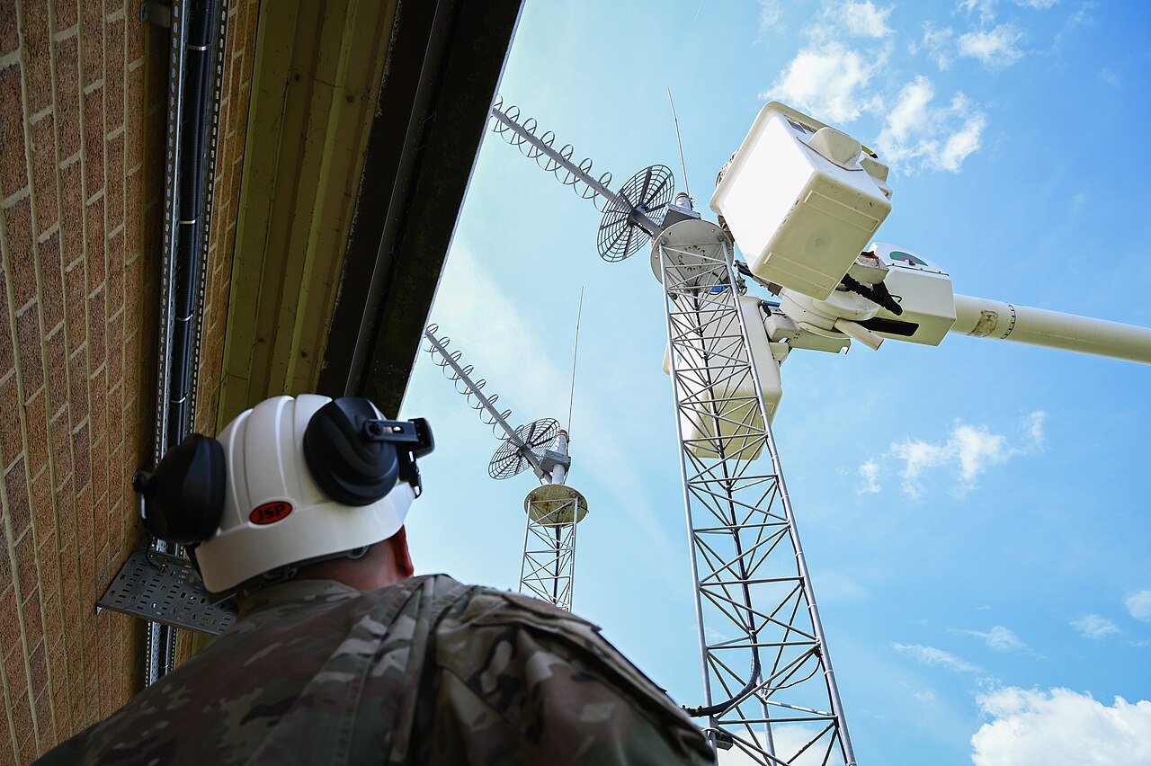 U.S. Air Force technical sergeant servicing an antenna at RAF Fairford.